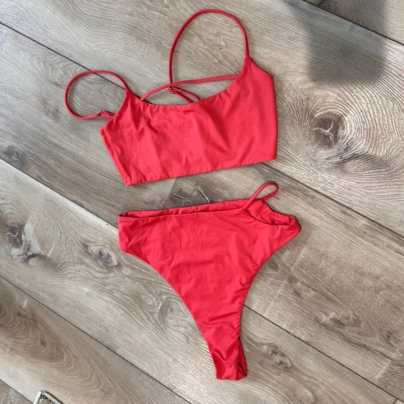 🆕 2pc FREE PEOPLE X RIOT SWIM EDEN TOP & EDEN BOTTOM IN IBIZA - Picture 2 of 6